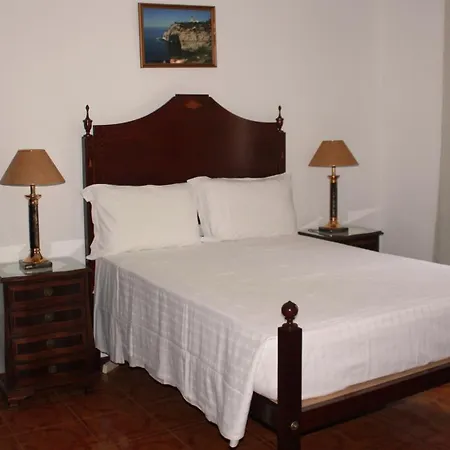 Alcaide Bed & Breakfast 2*