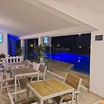 Bed & Breakfast Alcaide 3*