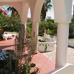 Alcaide Bed & Breakfast